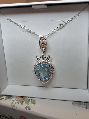 The Josephina Pendant - Versailles Collection